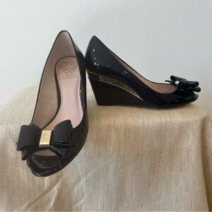 Navy patent leather dressy wedge shoes by Vince Camuto 7.5 (37.5)